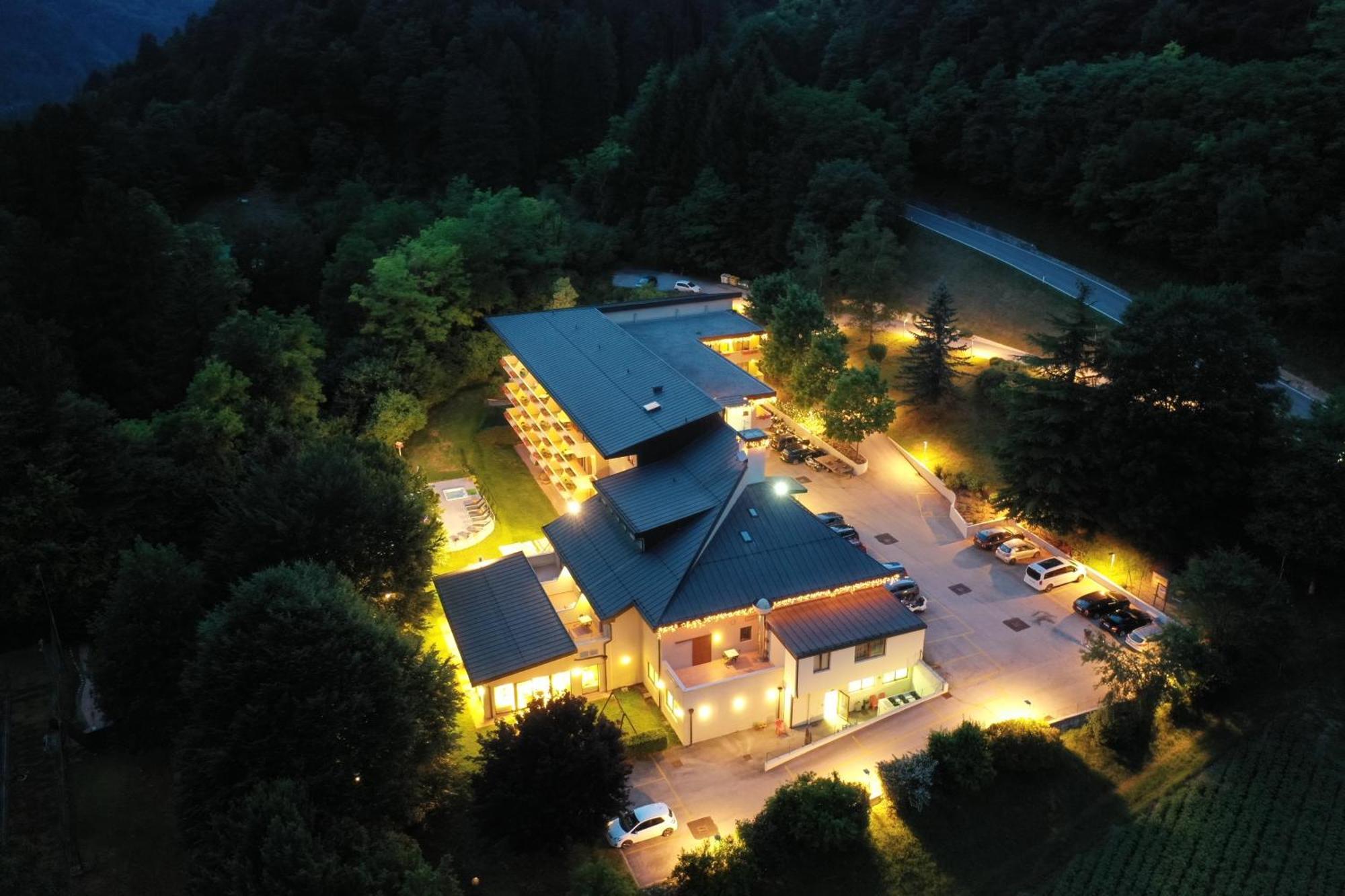 Vital Hotel Flora Комано-Терме Экстерьер фото